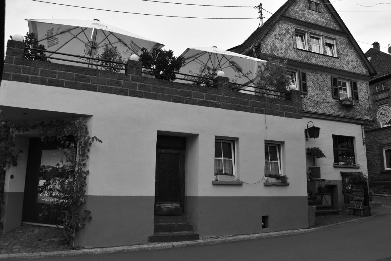 Landgasthof Zur Sonne Hotel Enkirch Exterior photo